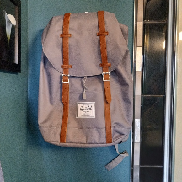 Herschel Supply Company Handbags - Herschel- Retreat Backpack